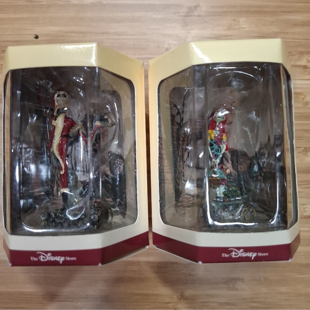 Santa Jack & Sally Nightmare Before Christmas 1993 Disney Tiny Kingdom Figurines